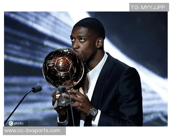 登贝莱荣获家乡城市奖章市长亲自颁发庆祝新科金球奖得主