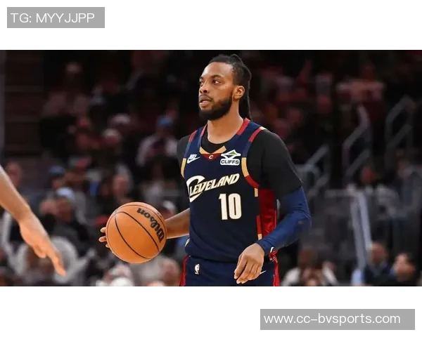 米切尔盛赞加兰复出提升球队进攻效率期待更流畅的配合与表现 米切尔盛赞加兰复出提升球队进攻效率期待更流畅的配合与表现