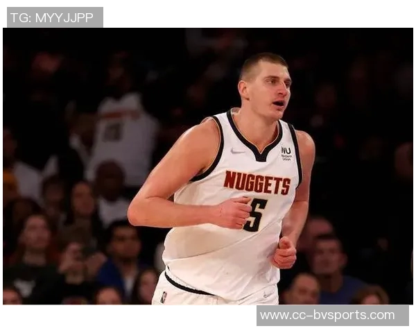 约基奇透露手腕伤势未愈缠绷带影响感觉与球的控制 约基奇透露手腕伤势未愈缠绷带影响感觉与球的控制