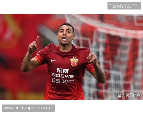 三镇有意引进前葡甲金靴克洛维斯本赛季出战20场贡献15球3助 三镇有意引进前葡甲金靴克洛维斯本赛季出战20场贡献15球3助